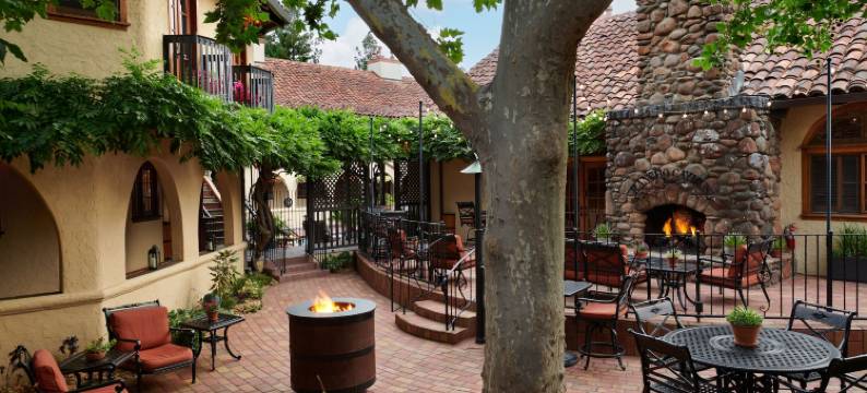 兰彻卡姆斯旅馆(Rancho Caymus Inn)图片