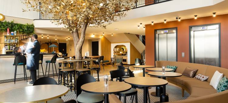 巴黎叙雷纳尼隆尚诺富特酒店(Novotel Paris Suresnes Longchamp)图片