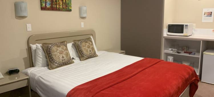 尔舒柯莱特武器汽车小屋(ASURE Camelot Arms Motor Lodge)图片