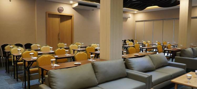 OPI英达酒店(Opi Indah Hotel)图片