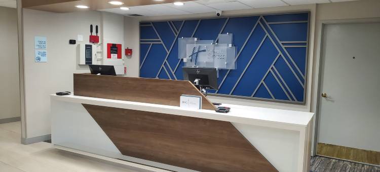 Holiday Inn Express 亚特兰大肯纳瑟(Holiday Inn Express ATLANTA-KENNESAW by IHG)图片