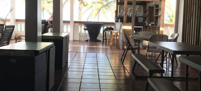 卢基约日出海滩酒店(Luquillo Sunrise Beach Inn)图片