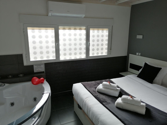 格雷多斯阁楼公寓