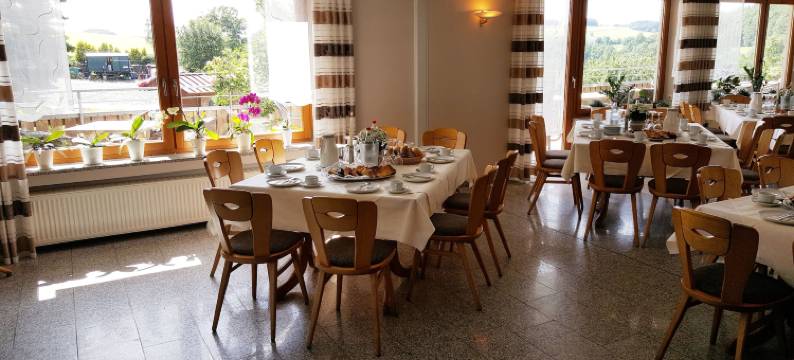 Rhön Sonnenhof酒店 - 餐厅和咖啡馆(Rhön-Hotel Sonnenhof -)图片