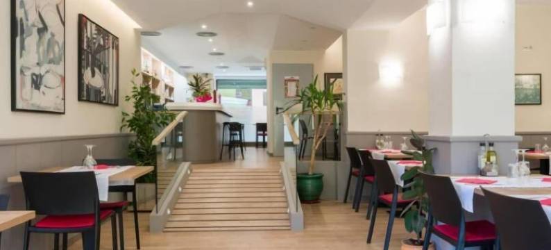 别墅青年旅舍(Hostal la Vila)图片