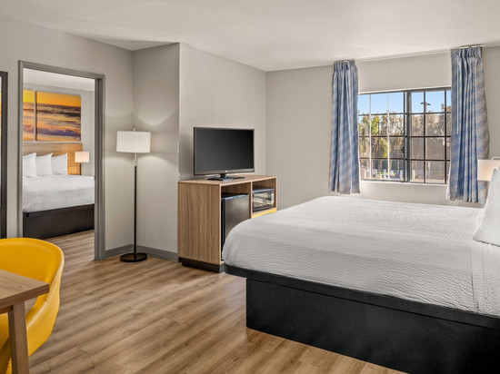 阿蒂西亚戴斯套房酒店