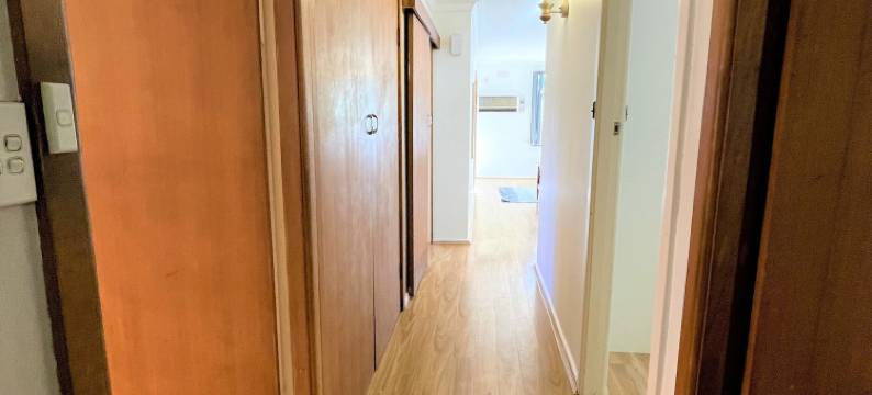 坎贝尔敦假日家庭拥有3床位和停车位(Campbelltown Holiday Home 3 Bed & Parking)图片