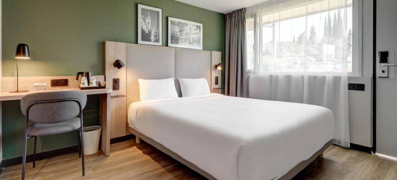 康铂自然 - 普罗旺斯地区艾克斯梅鲁伊(Campanile Nature - Aix En Provence Meyreuil)图片