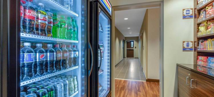 圣路易机场主流套房(MainStay Suites St. Louis Airport)图片