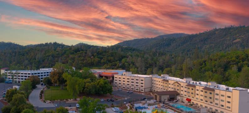 黑橡树 度假酒店(The Hotel at Black Oak Casino Resort)图片