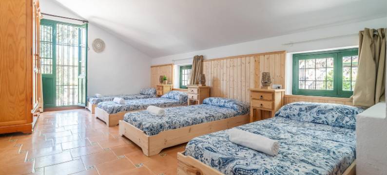 Farmhouse in Andalusia near Tiñosa Peak图片