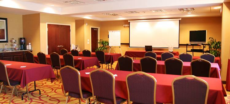 希尔顿欢朋酒店-达德市泽弗希尔斯(Hampton Inn Dade City - Zephyrhills)图片