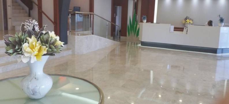 贝尔艾尔海滩酒店(Belair Beach Hotel)图片
