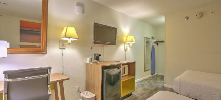 Hotel Carolina A Days Inn by Wyndham图片