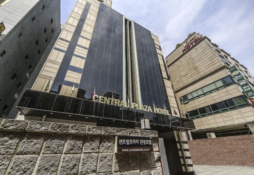 Central Plaza HotelHotel Overview