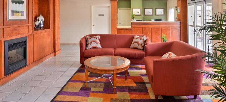 奥塔姆瓦贝斯特韦斯特必住优质酒店(SureStay Plus Hotel by Best Western Ottumwa)图片