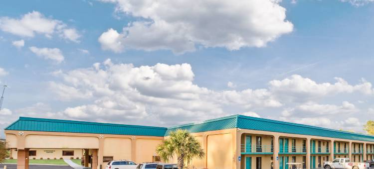 品质酒店梅肯西(Quality Inn)图片