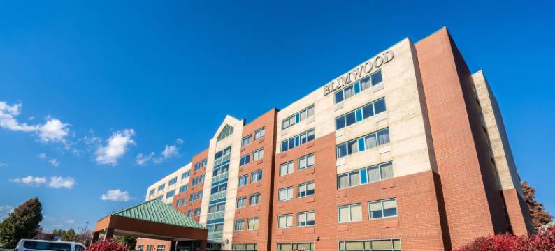 埃里姆伍德酒店 - 温德姆华美达酒店(Elimwood Hotel, A Ramada by Wyndham)图片