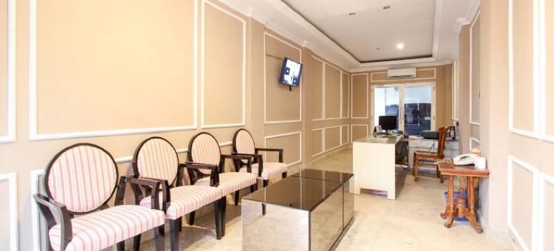 红多兹酒店-近梭罗广场(RedDoorz Near Stadion Manahan Solo)图片