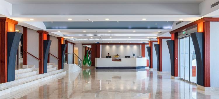 贝尔艾尔海滩酒店(Belair Beach Hotel)图片