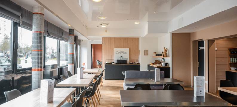 干贡艾里维布莉特酒店(Brit Hotel l'Arrivée Guingamp)图片