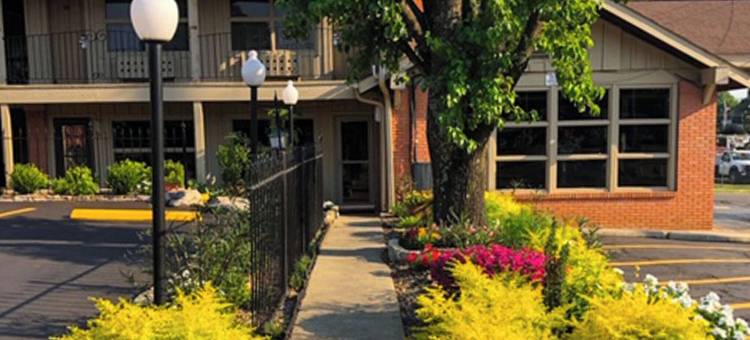 布罗肯鲍查尔斯韦斯利汽车旅馆(Charles Wesley Motor Lodge Downtown Broken Bow- Hochatown)图片