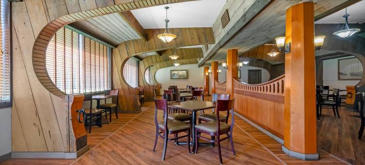 库斯湾凯艺套房酒店(Quality Inn & Suites at Coos Bay)图片