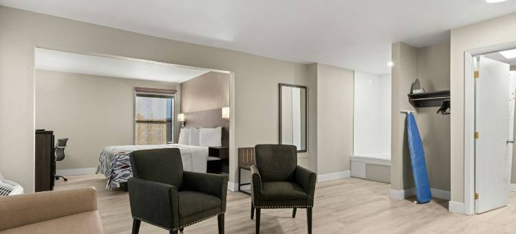 红屋顶华盛顿酒店(Red Roof Inn Washington, NC)图片