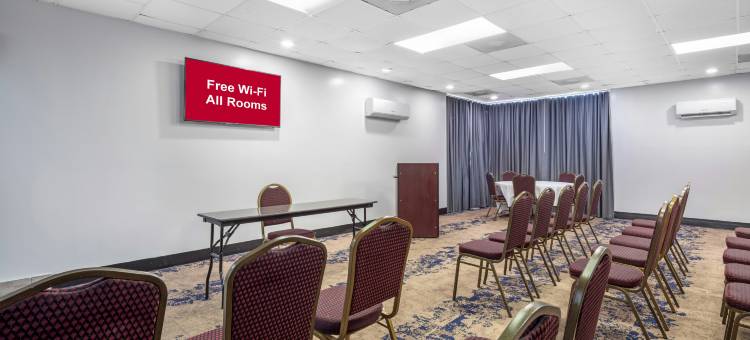 汉普顿红屋顶酒店(Red Roof Inn Hampton Coliseum)图片