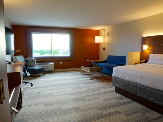 奥马哈智选假日套房酒店-米拉德区