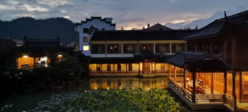 金华横店追星可代办门票客栈(春秋唐园拍摄基地分店)图片