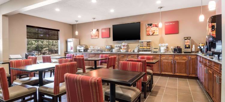 舒适套房酒店(Comfort Suites)图片
