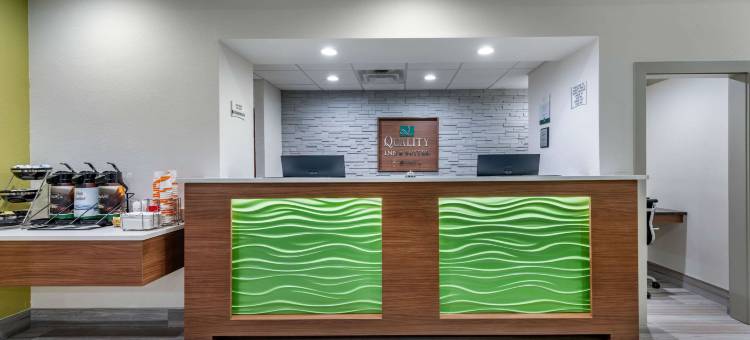 品质酒店&套房帕拉特卡河滨(Quality Inn & Suites Palatka Riverfront)图片