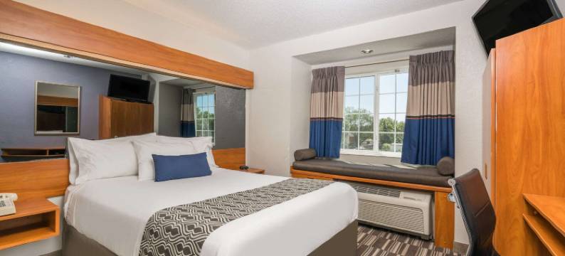 普林菲尔德麦客达套房酒店(Microtel Inn & Suites by Wyndham Springfield)图片