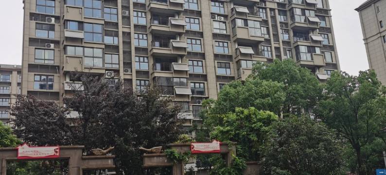 黄腊华公寓(协和路1号分店)图片