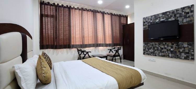 OYO 4856 Hotel the Benz图片