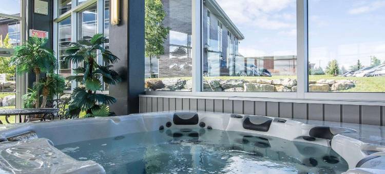 维多利亚维尔品质酒店套房(Quality Inn & Suites)图片