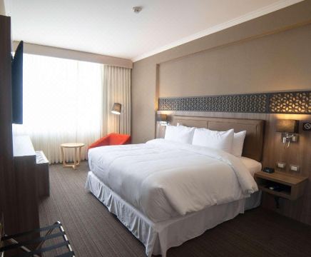 DoubleTree by Hilton TrujilloHotel Overview