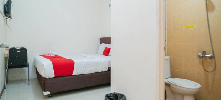 红多兹酒店靠近阿约萨里2号航站楼(RedDoorz Near Flyover Arjosari Malang)图片