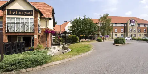 牛津白金酒店