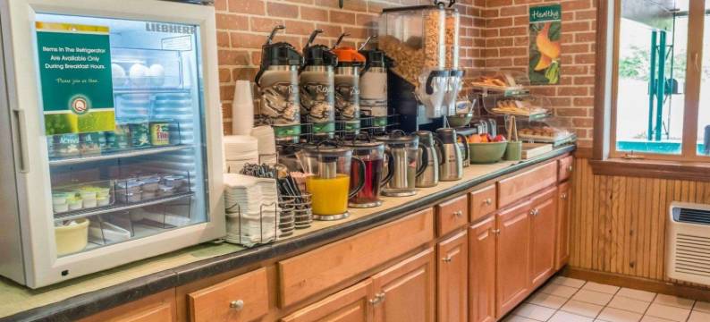 罗伊尔凯艺酒店(Quality Inn Royle)图片