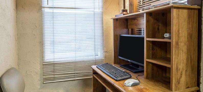 贝克城罗德威酒店(Rodeway Inn Baker City)图片