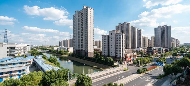 宛悠上海宝龙公寓(崧雅路分店)图片