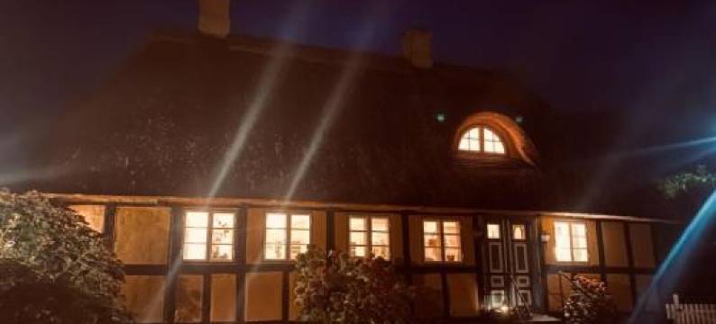 斯克洛贝勒夫古茨庄园别墅酒店(Skrøbelev Gods Manor House)图片