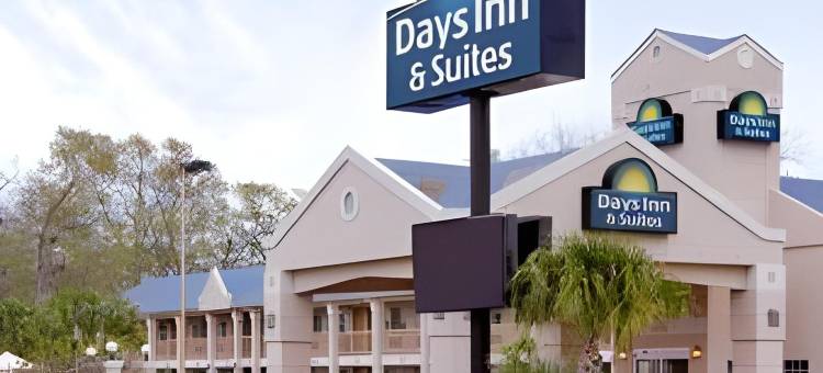 纳科多奇斯市区Sfa大学戴斯套房酒店(Days Inn by Wyndham Nacogdoches/Sfa University/Downtown)图片