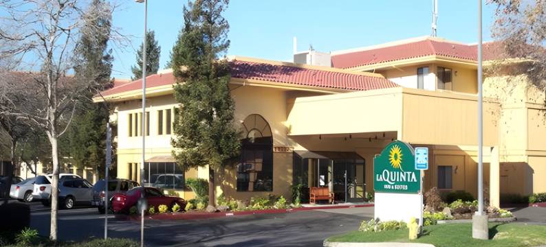 奥克兰海沃德拉昆塔温德姆套房酒店(La Quinta Inn & Suites by Wyndham Oakland - Hayward)图片