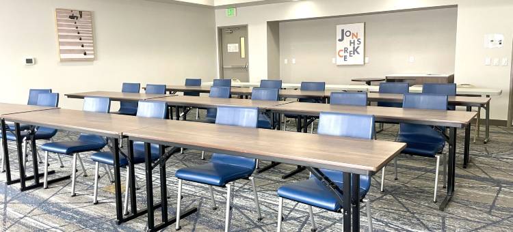 智选假日套房酒店托皮卡北(Holiday Inn Express & Suites Topeka North)图片