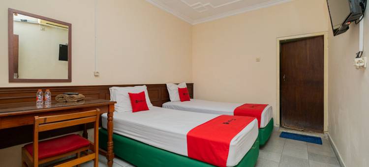 博约内戈罗火车站附近的红门(RedDoorz Near Bojonegoro Train Station)图片