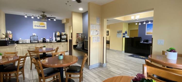 奥古斯塔艾森豪威尔堡附近温德姆戴斯套房汽车旅馆(Days Inn & Suites by Wyndham Augusta Near Fort Eisenhower)图片