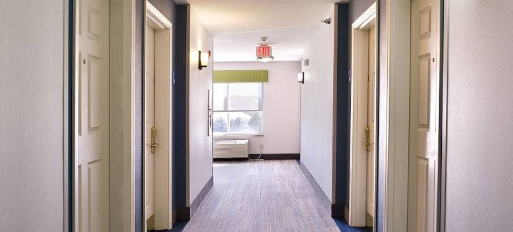 智选假日套房酒店朱红(Holiday Inn Express & Suites Vermillion)图片